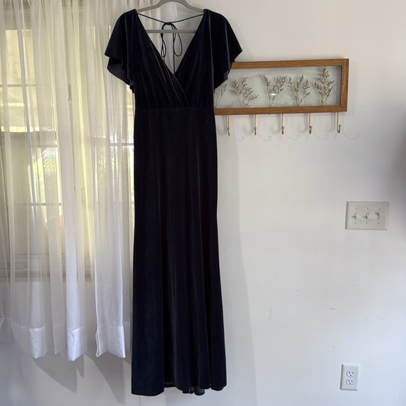 NWT Jenny Yoo Ellis Flutter Sleeve Open Back Stretch Velvet Gown Blue BHLDN - Picture 4 of 8